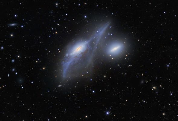 Interacting Galaxies: NGC 4438 and NGC 4435
"...As long as our Language is inadequate, our Vision remains formless..."

Adrienne Rich - "On Lies, Secrets, and Silence" (1980)
Parole chiave: From Earth Images - Professional Images