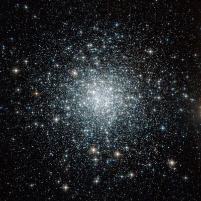 NGC 6394 - Globular Star Cluster
"...dal confronto dialettico con una persona di Cultura e Carattere, anche nella sconfitta si esce più ricchi e, credo, anche un pò più intelligenti; ma dal confronto dialettico con individui ignoranti ed arroganti, anche in caso di vittoria si diventa più poveri e, soprattutto, più stupidi..."

P. C. Floegers - "Conversations"
Parole chiave: From Space Pictures - HST Pictures