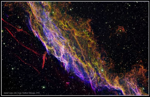 NGC 6992 - The "Veil Nebula"
"...Est, felicibus, difficilis miseriarum vera aestimatio..."

(Quintiliano)

"...Coloro che stanno bene (felicibus) difficilmente comprendono la miseria (altrui)..." (trad. libera)
Parole chiave: From Earth Pictures - Professional Pictures