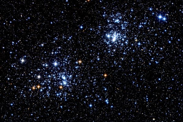 NGC 869 aand NGC 884 - Double Cluster in Perseus
"...La distruzione della Terra e della Razza Umana non è una questione Storica, Politica o Filosofica. E non è neppure una questione Militare. 
La distruzione della Terra e dei suoi abitanti è una Questione Matematica.
Direi di più: è una Necessità Statistica..."

P.C. Floegers - "Conversations"
Parole chiave: From Earth Pictures - Professional Pictures