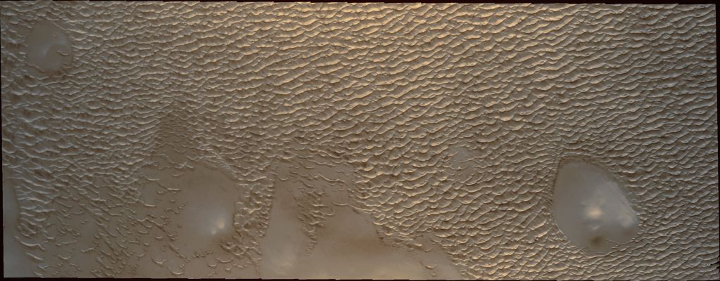 The "North Polar Erg" (Natural Colors; credits for the additional process. and color.: Dr Paolo C. Fienga - Lunexit Team)
Coord.: 79,3° North Lat. and 181,0° East Long.
Parole chiave: Mars from orbit - North Polar Features - Erg