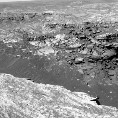 Features of Victoria Crater's Inner Rim  - Sol 1019 (Original NASA/MER2/JPL b/w Frame) 
nessun commento
Parole chiave: Victoria Crater