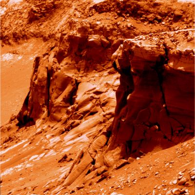 The "Inner Walls" of Victoria (HR)
Una veduta spettacolare, esaltata dalla HR e stracolma di dettagli che non possono non affascinare e lasciare lo Spettatore senza parole: le Vedute di Marte, infatti (anche se sembra che tutti se ne sìano dimenticati...), non servono solo alla Scienza, anzi...

Esse servono soprattutto come stimolo alla nostra capacità di immaginare, di sognare e quindi (ed infine) di abbandonare le nostre quotidiane sciocchezze per spingerci a superare i nostri - sempre più angusti - orizzonti.
Parole chiave: Victoria Crater