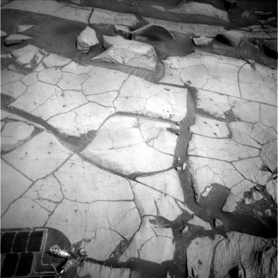 Victoria's Paving (2 - original b/w NASA frame) - Sol 1305
nessun commento
Parole chiave: Victoria Crater - Inner Paving