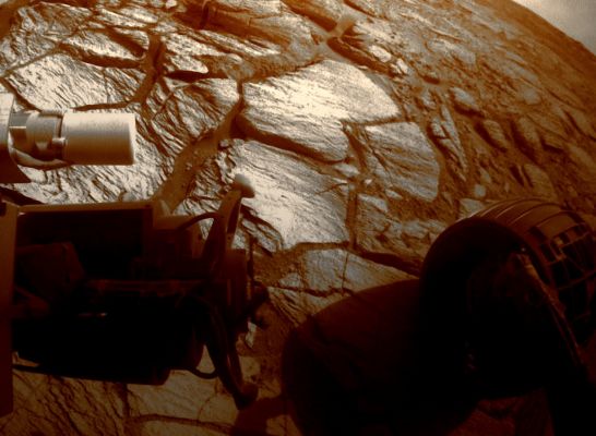 Bright Band - Sol 1311
nessun commento
Parole chiave: Victoria Crater - Inner Paving