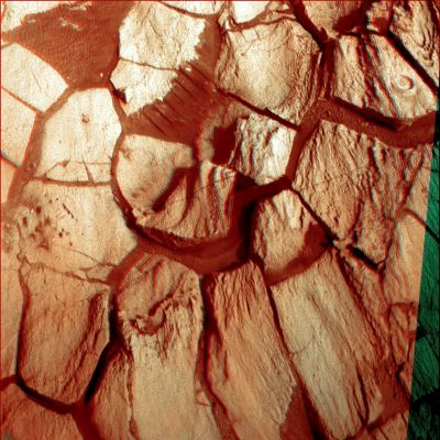 Victoria's Paving - Sol 1321 (Hi-Def3-D; Natural Colors - credits and Copyright: Dr M. Faccin and Lunar Explorer Italia)
Capolavoro, anche questo, in Colori Naturali ed in 3 dimensioni. Sul "WWW", credeteci, di Lavori di questa qualità - che noi si sappia (detto con umiltà, ma anche con il giusto orgoglio) - NON NE ESISTONO.
Se poi la NASA ne ha di migliori (cosa più che probabile, in effetti), noi possiamo solo concludere che "se li tiene nel cassetto" e pubblica solo robaccia (buona per "dilettanti allo sbaraglio").

Un GRANDE Plauso a Marco Faccin ed a Gianluigi Barca, che stanno - letteralmente - facendo dei Miracoli (con la "M" rigorosamente Maiuscola!).
Parole chiave: Victoria Crater - Inner Paving in 3D