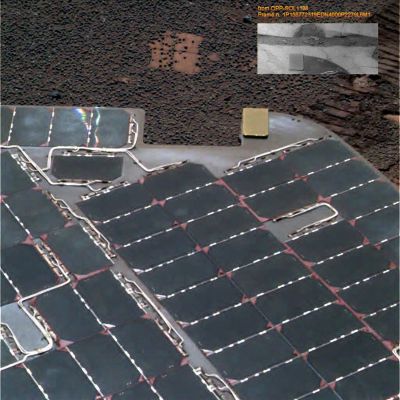 Creation and solution of a (pseudo) Mistery - Sol 1338 (possible natural colors - elab. Marco Faccin)
L'elaborazione in possibili colori naturali di questo frame che ritrae una porzione dei Pannelli Solari del MER Opportunity e qualche dettaglio del terreno circostante è, a nostro parere, una delle più belle e realistiche mai realizzate dall'Amico e Collega, Dr Marco Faccin, che ringraziamo ed al quale facciamo i nostri più vivi complimenti! Ma non è tutto qui... Nell'inset in b/n, infatti, un'immagine ingannevole: una porzione dei MER che si confondeva con il terreno, generando l'illusione dell'esistenza di una struttura rettangolare e regolare sulla superficie. Ebbene, così come era stato creato, così il mistero è stato risolto, sempre dal Dr Faccin: la possibile "mattonella" era solo una componente del Rover che, sia a causa della sua posizione sui Pannelli Solari, sia a causa della particolare posizione del dettaglio nel quadro dell'intero frame, poteva trarre in inganno tanti Osservatori.

La morale, come sempre, è semplice: senza entusiasmo, la Ricerca non va avanti, ma con troppo entusiasmo, si rischia di prendere delle "planetarie cantonate". 
Le immagini sono ingannevoli, molto spesso, e l'occhio migliore per esaminarle in maniera accurata e profonda, deve essere, si, attento ed appassionato, ma anche pragmatico e disincantato: la "sorpresa", in effetti - se c'è e quando c'è - si rivela da sola.
Sempre.

Ancora complimenti al Dr Faccin per questo SPLENDIDO Lavoro!


Parole chiave: MER Opportunity - Solar Panels