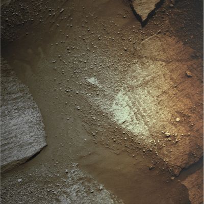 Victoria's Paving - Sol 1394 (natural colors + MULTISPECTRUM; credits: Lunexit)
nessun commento
Parole chiave: Victoria Crater - Inner Paving