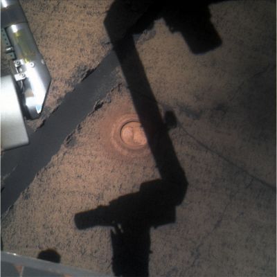 The Human Mark, inside Victoria - Sol 1430 (Natural Colors; credits: Dr G. Barca)
nessun commento
Parole chiave: Victoria Crater - Inner Paving