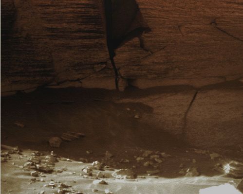 Looking for "Something"?!? - Sol 1575 (MULTISPECTRUM; credits: Lunexit)
nessun commento
Parole chiave: Victoria Crater - The Inner Rim