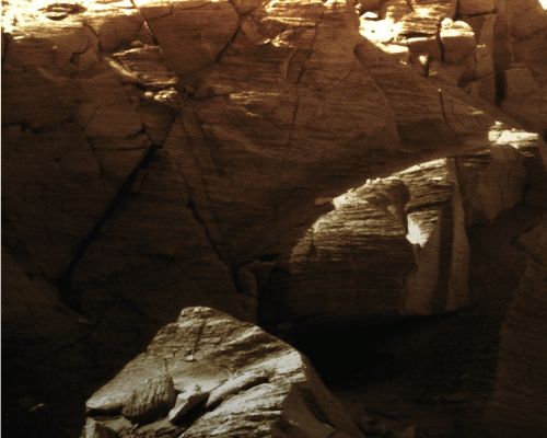 The Inner Rim of Victoria - Sol 1581 (MULTISPECTRUM; credits: Lunexit)
nessun commento
Parole chiave: Victoria Crater - The Inner Rim