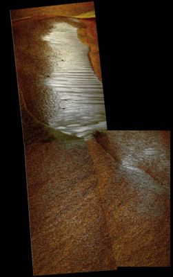 Colours' Variety... - Sol 1650 (True Colors; credits: Dr M. Faccin)
nessun commento
Parole chiave: Martian Surface - Berries - Victoria Crater