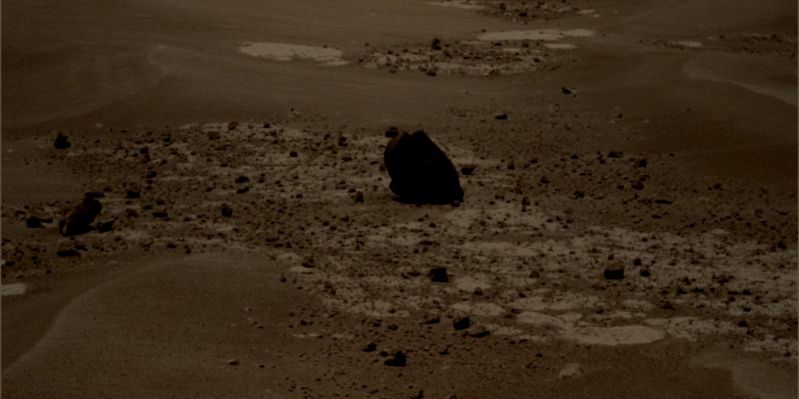 Closing-up on the strange-looking Boulder - Sol 2057 (Natural Colors; credits: Lunexit)
nessun commento
Parole chiave: Martian Surface - Martian Paving and a Boulder