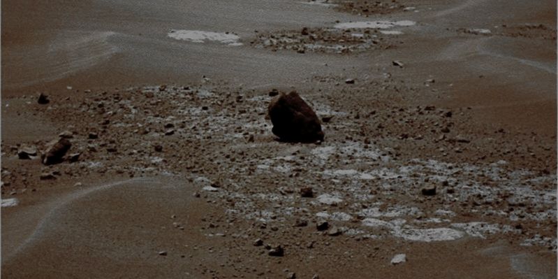 Approaching a small - and yet unusually-positioned and oddly-looking - Boulder - Sol 2057 (Natural Colors; credits: Dr G. Barca & Lunexit)
nessun commento
Parole chiave: Martian Surface - Erratic Boulder