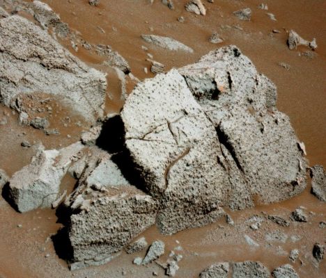 Unearthed Boulders - Sol 2158 (Natural Colors; credits: Dr G. Barca - Lunexit Team)
nessun commento
Parole chiave: Martian Surface - Unearthed Boulders