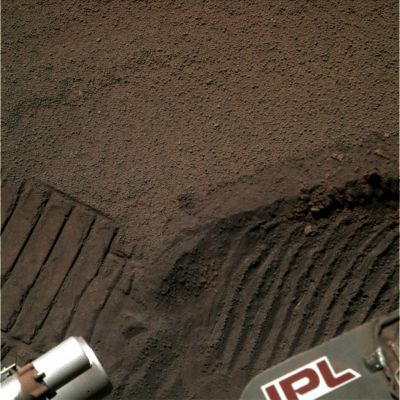 Deep Rover Track and the "JPL" Logo - Sol 2302 (Natural Colors; credits for the additional process. and color.: Dr Gianluigi Barca - Lunexit Team)
nessun commento
Parole chiave: Spacecrafts - MER Spirit - JPL Logo and Surface 