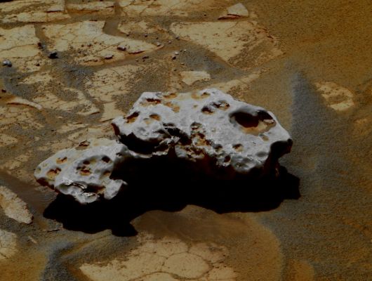 The "New" Martian Iron Meteorite - Sol 2369 (possible True Colors; credits for the additional process. and color.: Elisabetta Bonora and Paolo C. Fienga - Lunexit Team)
nessun commento
Parole chiave: Martian Surface - Iron Meteorite