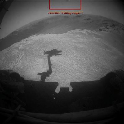 Possible Anomaly in the Sky over Santa Maria Crater - Sol 2459 (credits by Dr Gianluigi Barca - Lunexit Team)
Un bolide diurno che si sta frammentando, miracolosamente colto mentre stava uscendo dal campo visivo di Opportunity? O forse è solo un vizio del frame? 

L'immagine è intrigante ed ambigua ma, a nostro parere, era e rimane indefinibile. Il che significa, in altre parole, che ognuno di noi può credere e vedere (o non credere e non vedere) quello che vuole...

Grandi Complimenti al nostro Vice-Presidente, Dr Gianluigi Barca, per l'Occhio (sempre eccezionale), ed un abbraccio a Lui ed a Tutti i Partner e gli Amici di Lunar Explorer Italia!

Dr Paolo C. Fienga - Lunar Explorer Italia
       Presidente e Socio Fondatore
Parole chiave: Martian Surface - Craters - Santa Maria Crater and Anomaly