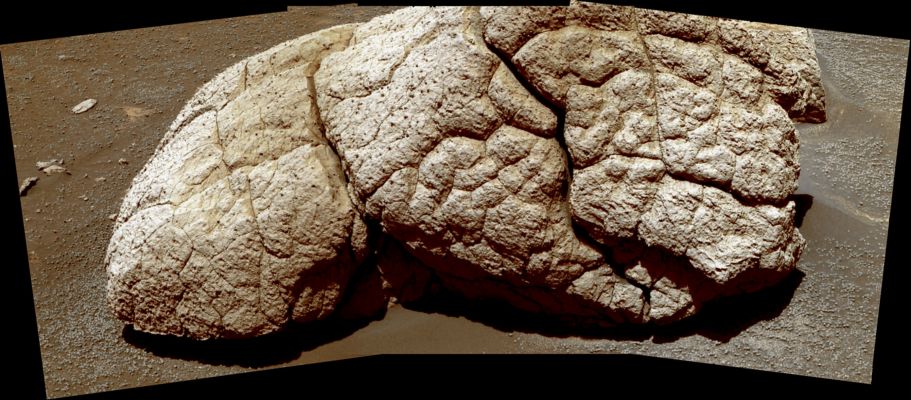 The "Sleeping Bear" (a.k.a.: "Wopmay") - Sol 251 (possible True Colors; credits: Dr G. Barca & Lunexit)
nessun commento
Parole chiave: Martian Surface - The "Sleeping Bear"