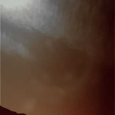 Light and Bright Clouds over Opportunity - Sol 291 (True Colors - credits: Lunexit)
E così, dopo innumerevoli tentativi, probabilmente siamo arrivati alla fine...Il che vuol dire, per ciò che riguarda i colori del "giorno pieno" di Marte, quello che vedete qui.
Parole chiave: Martian Sky - Clouds