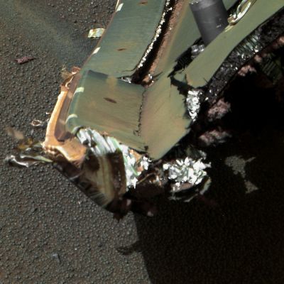 The Heat-Shield, in Technicolor - Sol 358 (possible True Colors; credits: Dr G. Barca)
nessun commento
Parole chiave: Spacecraft - MER Opportunity - Heat-Shield