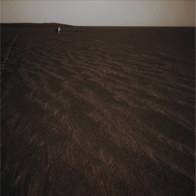 Heading South and bye-bye, Heat-Shield!... - Sol 359 (2 - Absolute Natural Colors; credits for the additional process. and color.: Dr Paolo C. Fienga - Lunexit Team) 
Right Navigation Camera Non-linearized Full frame EDR acquired on Sol 359 of Opportunity's mission to Meridiani Planum at approximately 13:23:51 Mars Local Solar Time.
Parole chiave: Martian Horizon - Meridiani Planum - Proximities of Endurance Crater's Rim