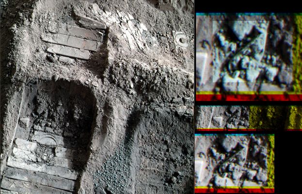 A "nail" in the trench?!? - Sol 373 (photomosaic; credits: Dr Marco Faccin)
Dall'occhio e dalla costante attenzione del Dr Marco Faccin, una nuova (e davvero incredibile, da svariati punti di vista) possibile "scoperta": che cosa c'è dentro la trincea scavata da Opportunity, seminascosto da polvere e microgranuli (o berries)?

Un chiodo. Un chiodo ricurvo, con tanto di capocchia ben visibile ed adeguatamente enfatizzata nelle elaborazioni in falsi colori realizzate sempre dal Dr Faccin e visibili nella porzione Dx del frame.

Si tratta davvero di un "chiodo"? E, se lo fosse, da dove arriva? Lo ha "perso" il MER Opportunity e poi, mentre girellava, ci è passato sopra affossandolo, oppure il chiodo era già infossato e le ruote del Rover lo hanno riportato alla luce?

Le Vostre opinioni, idee e sensazioni sarebbero MOLTO apprezzate. Un enorme complimento - DAVVERO! - al Dr Faccin per la scoperta ed il processing dell'original NASA frame, ed un altrettanto enorme BRAVO al Dr Barca che è riuscito, in "n" ore, ad individuare il Sol durante il quale il frame controverso era stato ottenuto.

Teamwork, ancora una volta.
Parole chiave: Martian Surface - Extremely Anomalous Surface Feature