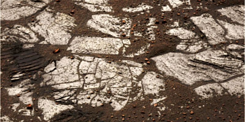 Martian Paving with Orange Pebbles - Sol 599 (possible True Colors; credits: Dr G. Barca)
nessun commento
Parole chiave: Martian Surface - Martian Paving, Pebbles and Berries
