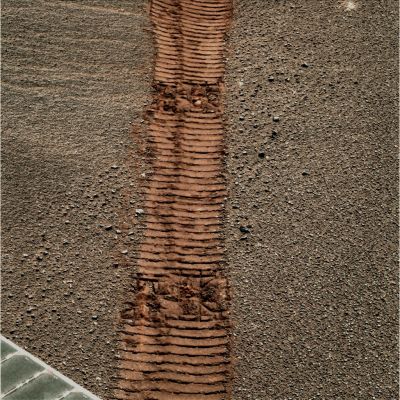 Signs of passage... - Sol 620 (possible True Colors; credits: Dr G. Barca)
nessun commento
Parole chiave: Martian Surface - Rover Tracks