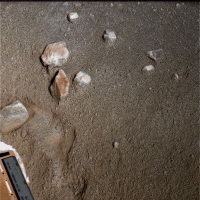 Small Rocks in a Greenish/Reddish Soil - Sol 5 (Superdefinition; credits: Dr G. Barca)
nessun commento
Parole chiave: Martian Surface - Small Rocks and Pebbles