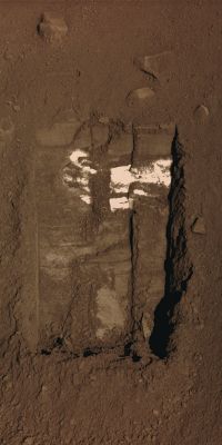 The "Icy" Trench... - Sol 39 (MULTISPECTRUM; credits: Lunexit)
Curioso ma, più guardiamo questo dettaglio della Superficie di Vastitas Borealis, e più la sensazione che il "materiale bianco" affiorante dalla piccola trincea NON SIA (!) ghiaccio diventa forte...
Parole chiave: Martian Surface - Possible Ice Spot
