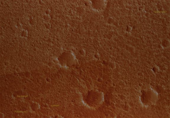 The Viking Lander 1 Landing Site - Thomas Mutch Memorial Station (edm - Natural Colors; credits: Lunar Explorer Italia)
M.L.T.: 15:20 (early afternoon)
Latitude (centered): 22,3° North and Longitude 312,1° East
Range to target site: 303,3 Km (approx. 189,5 miles) 
Original image scale range: 30,3 cm/pixel (with 1 x 1 binning) so objects ~91 cm across are resolved 
Map projected scale: 25 cm/pixel and North is up 
Map projection: EQUIRECTANGULAR
Emission angle: 21,2° 
Phase angle: 68,5° 
Solar Incidence Angle: 48°, with the Sun about 42° above the Local Horizon 
Solar Longitude: 139,4° (Northern Summer)
Parole chiave: Mars from orbit - Landing Sites - Viking Lander 1