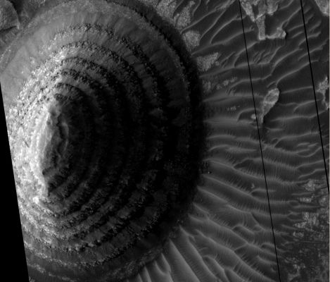 Unbelievable Surface Features... (credits: Dr G. Barca)
nessun commento
Parole chiave: Mars from orbit - Arabia Terra Region