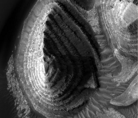 Unbelievable Surface Features... (credits: Dr G. Barca)
nessun commento
Parole chiave: Mars from orbit - Arabia Terra Region