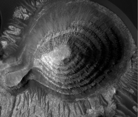 Unbelievable Surface Features... (credits: Dr G. Barca)
nessun commento
Parole chiave: Mars from orbit - Arabia Terra Region