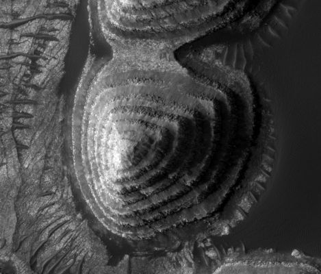 Unbelievable Surface Features... (credits: Dr G. Barca)
nessun commento
Parole chiave: Mars from orbit - Arabia Terra Region