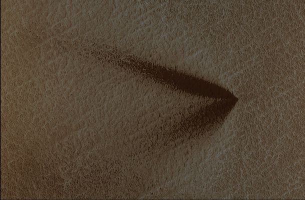 South Polar Dust Fans (EDM n.2 - Natural Colors; credits for the additional process. and color.: Dr Paolo C. Fienga - Lunexit Team)
nessun commento
Parole chiave: Mars from orbit - South Polar Regions - Dust Fans