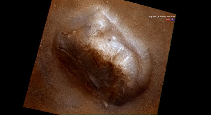 The "Face on Mars" as you've never seen it before! (High-Def-3D and Natural Colors; credits for the additional process. and color.: Dr Marco Faccin - Lunexit Team)
nessun commento
Parole chiave: Mars from orbit - Cydonia Mensae - "The Face on Mars"