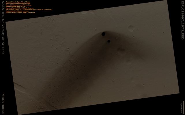 The "OO Pits" - Rimless Collapse Pits in Tharsis (CTX Frame - Absolute Natural Colors; credits for the additional process.: Dr Paolo C. Fienga - Lunexit Team)
nessun commento
Parole chiave: Mars from orbit - Collapse Features - Pits