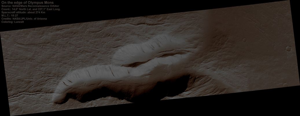 Collapse Feature at the Base of Olympus Mons (Absolute Natural Colors; credits for the additional process. and color.: Dr Paolo C. Fienga - Lunexit Team) 
nessun commento
Parole chiave: Mars from orbit - Volcanic Features - Collapse Pit