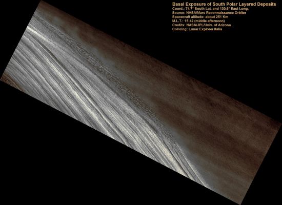 Basal Exposure of South Polar Layered Deposits - SPLD (Absolute Natural Colors; credits for the additional process. and color.: Dr Paolo C. Fienga - Lunexit Team)
nessun commento
Parole chiave: Mars from orbit - South Polar Features - SPLD