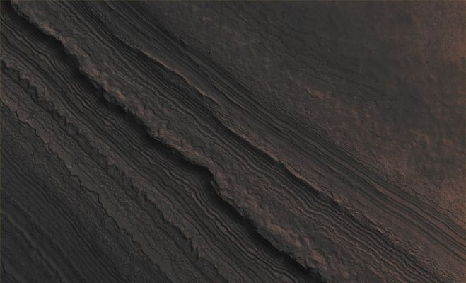 The "Terra Incognita" (CTX Frame "B" - Absolute Natural Colors; credits for the additional process. and color.: Dr Paolo C. Fienga - Lunexit Team)
Mars Local Time: 21:11 (early evening hours)
Coord. (centered): 88,4° South Lat. and 191,1° East Long.
Spacecraft altitude: 256,6 Km (such as about 160,4 miles) 
Original image scale range: 25,7 cm/pixel (with 1 x 1 binning) so objects ~ 77 cm across are resolved
Map projected scale: 25 cm/pixel
Map projection: POLAR STEREOGRAPHIC
Emission Angle: 17,3° 
Sun - Mars - MRO (or "Phase") Angle: 80,2°
Solar Incidence Angle: 69° (meaning that the Sun is about 21° above the Local Horizon)
Solar Longitude: 299,8° (Northern Winter)
Credits: NASA/JPL/University of Arizona
Additional process. and coloring: Lunar Explorer Italia
Parole chiave: Mars from orbit - South Polar Features - SPLD