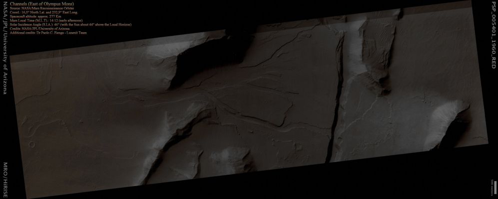 Volcanic Channels, East of Olympus Mons (Absolute Natural Colors; credits for the additional process. and color.: Dr Paolo C. Fienga - Lunexit)  
nessun commento
Parole chiave: Mars from orbit - Volcanic Features - Channels and other Collapse Features
