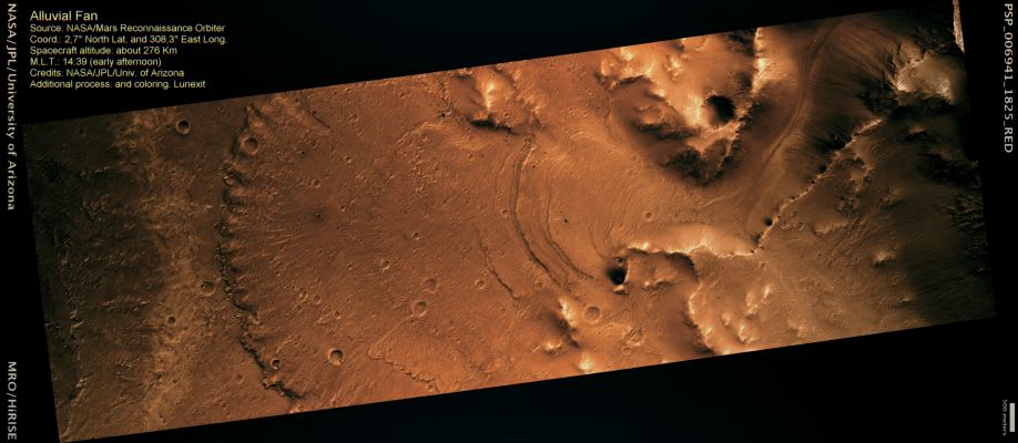 Alluvial Fan in Crater East of Maja Valles (MULTISPECTRUM; credits: Lunexit)
This image shows a large symmetrical Alluvial Fan at the mouth of a small channel along an unnamed crater. Alluvial fans with a well-defined channel source area are relatively uncommon on Mars.

This fan has a rib-like outer margin and many more terrace-like scarps upslope near the channel mouth. These terraces may indicate the outer margin of sediment deposits during each “pulse” of deposition. Further study of these types of alluvial fans may shed light on past sedimentary environments and conditions on Mars.  
Parole chiave: Mars from orbit - Alluvial Fan