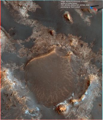 Possible Phyllosilicates in Mclaughlin Crater (High-Def-3D and Natural Colors; credits: Dr M. Faccin - Lunexit Team)
Acquisition date: 28 February 2008 
Mars Local Time: 14:47 (early afternoon)
Latitude (centered): 21,7° North
Longitude: 337,8° East
Range to target site: approx. 287,5 km (about 179,7 miles) 
Original image scale range: 28,8 cm/pixel (with 1 x 1 binning) so objects ~86 cm across are resolved 
Map projected scale: 25 cm/pixel and North is up 
Map projection: EQUIRECTANGULAR 
Emission Angle: 0,2° 
Phase (Sun-Target-Spacecraft) Angle: 40,1° 
Solar incidence angle: 40° (with the Sun about 50° above the Local Horizon)
Parole chiave: Mars from orbit - Craters - Mc Laughlin Crater