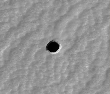Small but deep Collapse Pit, North of Arsia Mons (extra-detail mgnf n. 1; credits: Dr G. Barca)
nessun commento
Parole chiave: Mars from orbit - Collapse Features - Tharsis Region