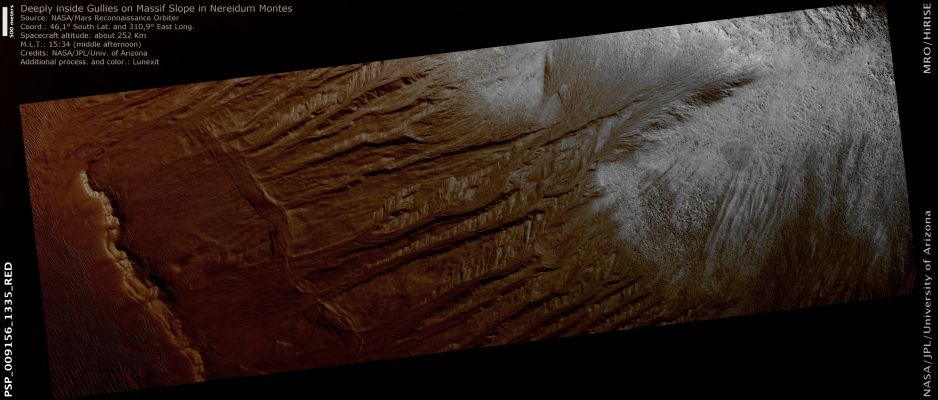 Gullies on a Massif Slope in Nereidum Montes (Absolute Natural Colors; credits for the additional process. and color.: Dr Paolo C. Fienga - Lunexit)  
nessun commento
Parole chiave: Mars from orbit - Gullies - Nereidum Montes