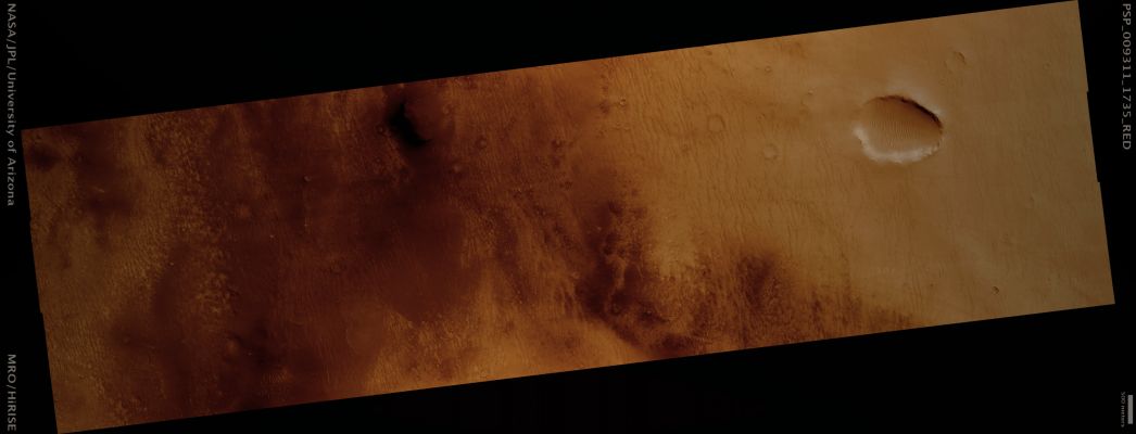 Peri-Equatorial Surface Features (possible True Colors; credits: Lunar Explorer Italia)
Mars Local Time: 15:27 (early afternoon)
Coord. (centered): 6,5° South Lat. and 33,9° East Long.
Spacecraft altitude: 264,3 Km (such as about 165,2 miles) 
Original image scale range: 26,4 cm/pixel (with 1 x 1 binning) so objects ~52,9 cm across are resolved 
Map projected scale: 25 cm/pixel 
Map projection: EQUIRECTANGULAR 
Emission Angle: 3,0° 
Phase Angle: 57,1°
Solar Incidence Angle: 59° (meaning that the Sun is about 31° above the Local Horizon)
Solar Longitude: 101,9° (Northern Summer)
Credits: NASA/JPL/University of Arizona
Additional process. and coloring: Lunar Explorer Italia
Parole chiave: Mars from orbit - Peri-Equatorial Surface Features
