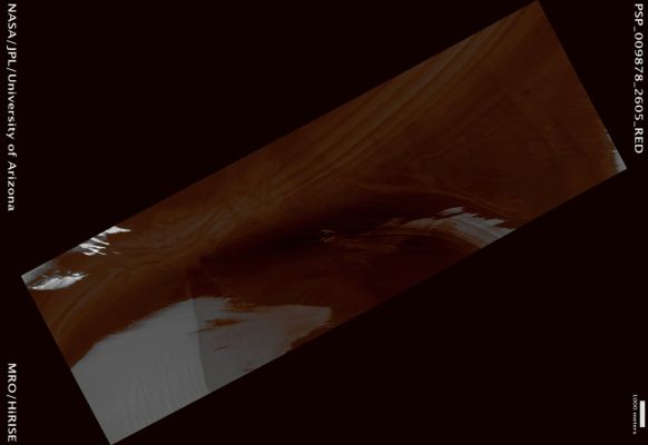 Unconformity in Gemina Lingula Layered Deposits (possible True Colors; credits: Lunar Explorer Italia)
Mars Local Time: 15:15 (early afternoon)
Coord. (centered): 80,3° South Lat. and 22,6° East Long.
Spacecraft altitude: 340,6 Km (such as about 212,9 miles) 
Original image scale range: 34,1 cm/pixel (with 1 x 1 binning) so objects ~1,02 mt across are resolved 
Map projected scale: 25 cm/pixel
Map projection: EQUIRECTANGULAR 
Emission Angle: 21,1° 
Phase Angle: 45,9°
Solar Incidence Angle: 63° (meaning that the Sun is about 27° above the Local Horizon)
Solar Longitude: 122,2° (Northern Summer)
Credits: NASA/JPL/University of Arizona
Additional process. and coloring: Lunar Explorer Italia
Parole chiave: Mars from orbit - North Polar Features - NPLD