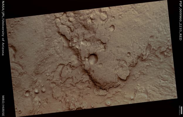 Inverted Channel with Phyllosilicates (possible True Colors; credits: Lunar Explorer Italia)
Mars Local Time: 15:26 (early afternoon)
Coord. (centered): 43,4° South Lat. and 309,2° East Long.
Spacecraft altitude: 303,5 Km (such as about 189,7 miles) 
Original image scale range: 60,7 cm/pixel (with 1 x 1 binning) so objects ~1,82 mt across are resolved 
Map projected scale: 50 cm/pixel 
Map projection: EQUIRECTANGULAR 
Emission Angle: 6,6° 
Phase Angle: 42,0°
Solar Incidence Angle: 48° (meaning that the Sun is about 42° above the Local Horizon)
Solar Longitude: 125,2° (Northern Summer)
Credits: NASA/JPL/University of Arizona
Additional process. and coloring: Lunar Explorer Italia
Parole chiave: Mars from orbit - Channel - Inverted Channel